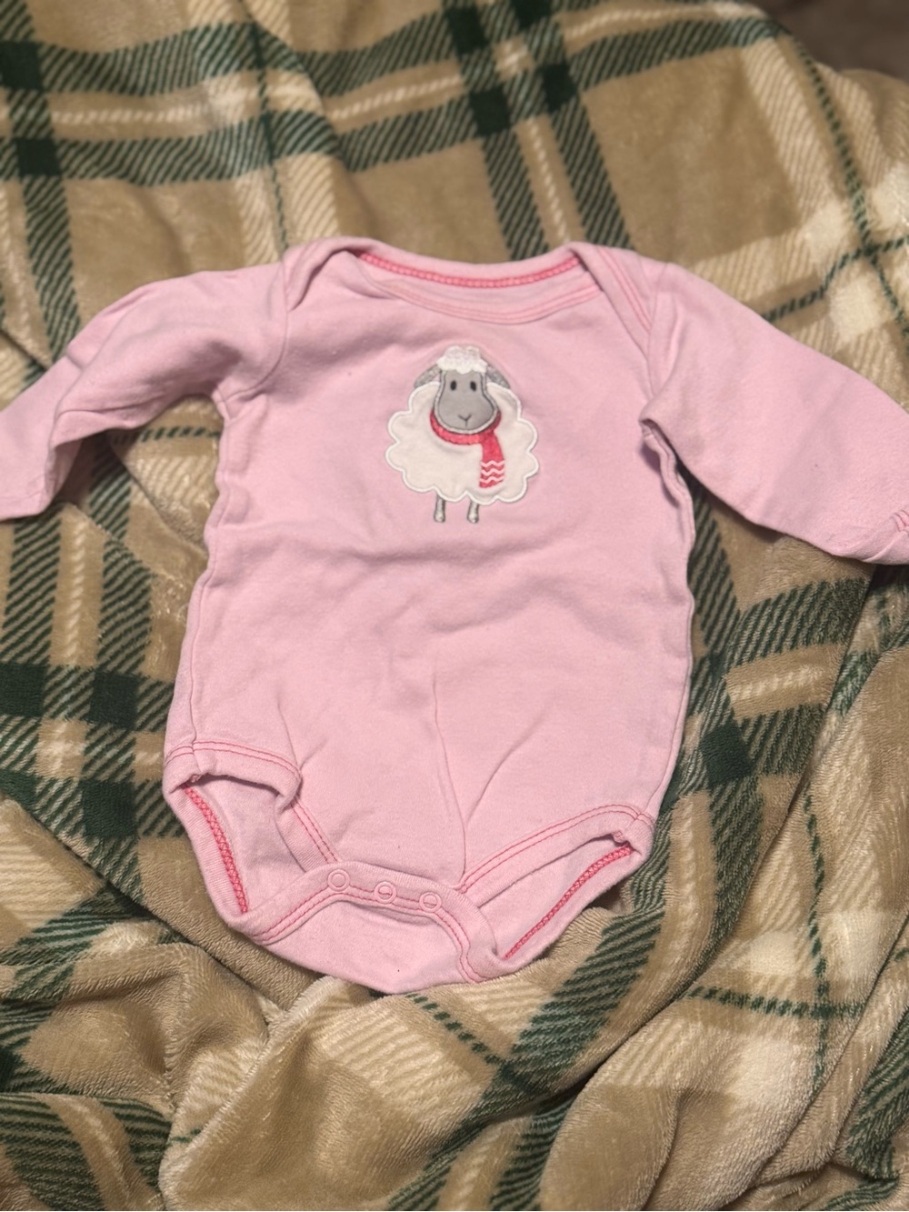 Soft Pink Long-Sleeve Baby Bodysuit with Sheep Applique